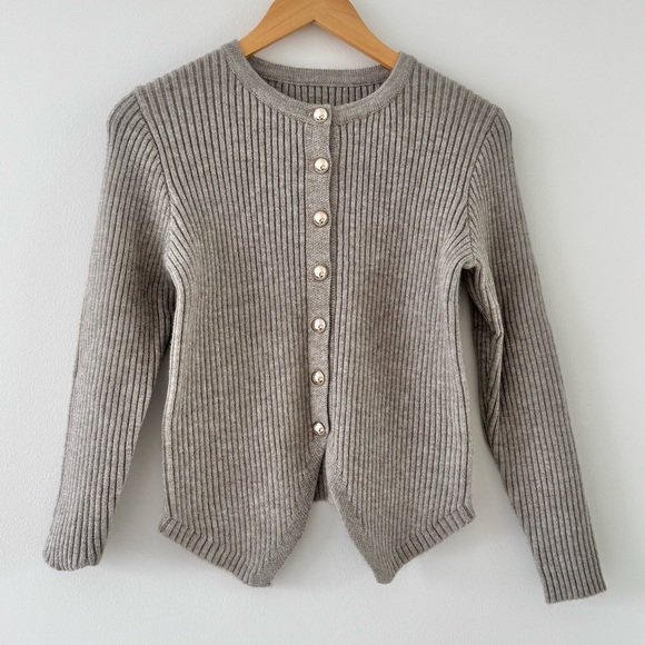 Commense Button Down Split Cardigan - Picture 4 of 6